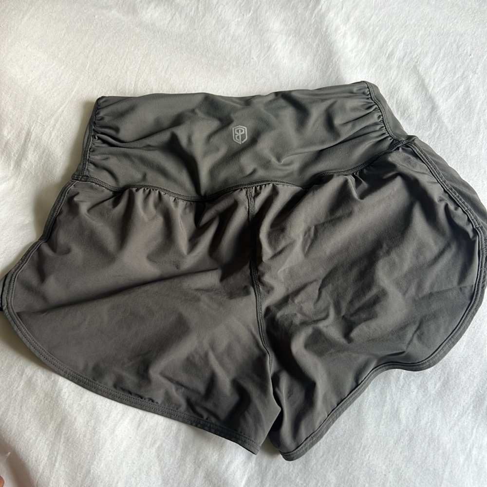 Born primitive running shorts used in kick boxing once but needed bigger size - Picture 4 of 5